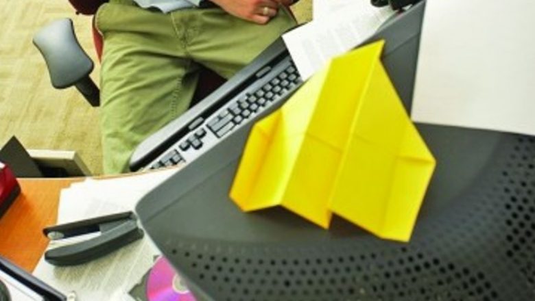 Găsirea Creativității în Miezul Crizei: Cum Să Ne Adaptăm și Să Evoluăm Profesional în Timpuri Difficile
