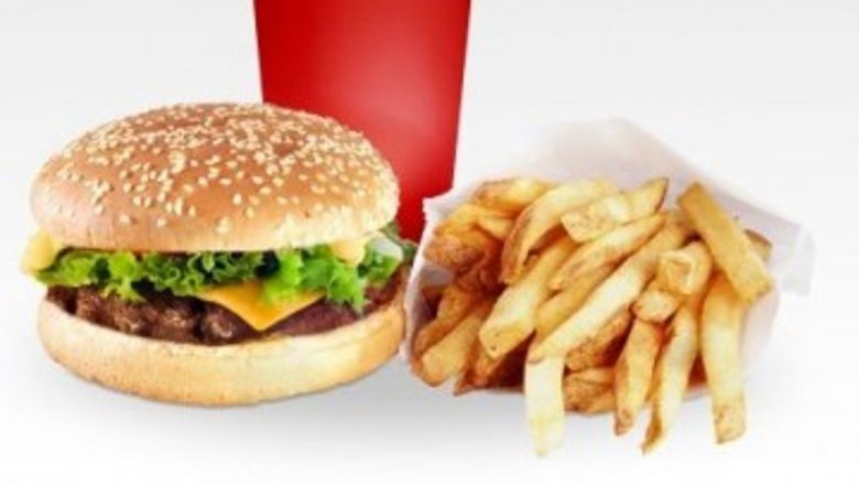 Impactul Mâncării Fast-Food Asupra Funcțiilor Cognitive: O Analiză Detaliată