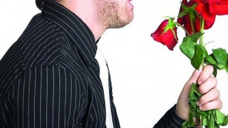 Emoții la Bărbați: O Analiză a Creșterii Sensibilității Emoționale în Societatea Modernă