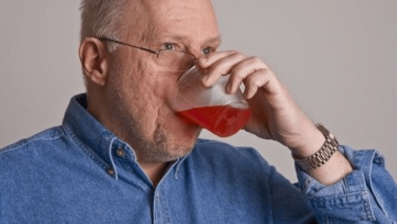 Impactul Vârstei Asupra Consumului de Alcool: O Analiză Detaliată a Studiului de la Universitatea din Ohio