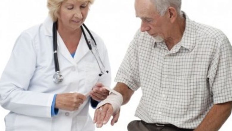 Inovație Medicală: Pansamentele Biodegradabile cu Antibiotic Revoluționează Tratamentul Rănilor