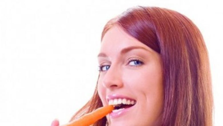 Beneficiile sucului de morcovi pentru detoxifierea ficatului: o analiză detaliată