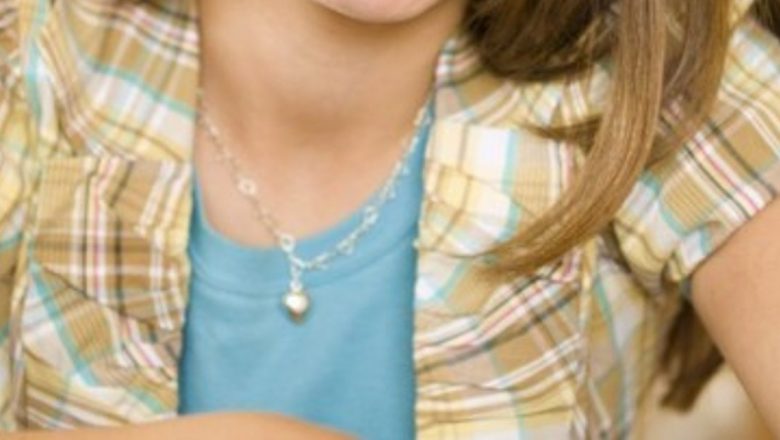 Importanța Consultului Ortodontic pentru Copii: Când și De Ce Este Necesitar Aparatul Dentar
