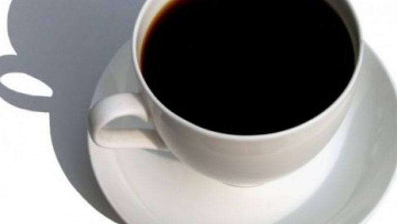 Cafeaua și sănătatea arterială a femeilor: O analiză detaliată a beneficiilor și riscurilor