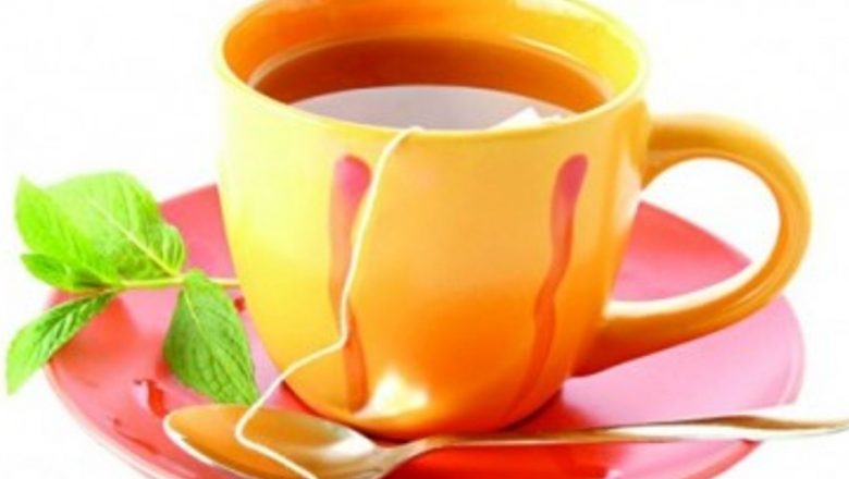 Beneficiile consumului de ceai: 8 ceşti pe zi pentru o viaţă mai lungă