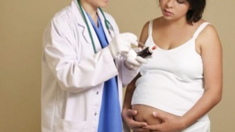 Beneficiile Vitaminei D în Sarcină: O Analiză Detaliată a Studiilor și Implicațiilor pentru Sănătatea Mamei și a Fătului