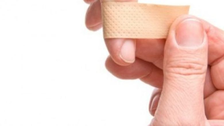 Inovații în tratamentul infecțiilor: Bandajele inteligente cu antibiotice care schimbă paradigma medicală
