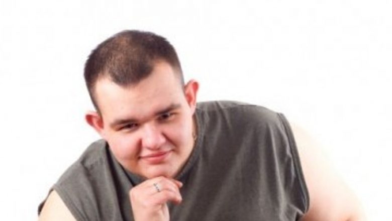 Impactul Obezității la Vârste Tineret: O Privire Asupra Riscurilor de Deces și Implicațiile Sănătății Publice