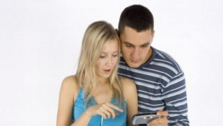 Telefonul Mobil: Un Mediul Propice pentru Bacterii și Implicațiile Sale Asupra Sănătății