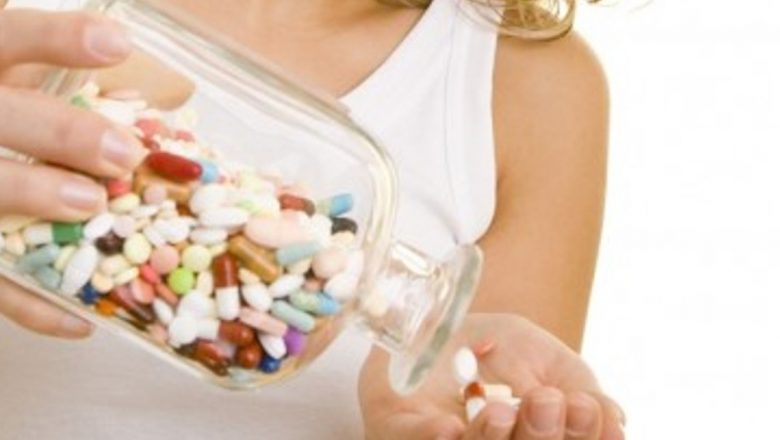 Consumul Inadecvat de Antibiotice în România: O Problemă de Sănătate Publică