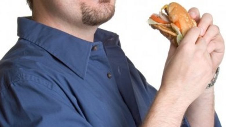 Impactul colesterolului din tinereţe asupra sănătăţii cardiovasculare la bătrâneţe: O analiză detaliată