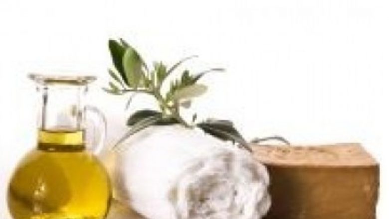 Descoperiri Promițătoare: Uleiul de Ceai și Lupta Împotriva Cancerului de Piele
