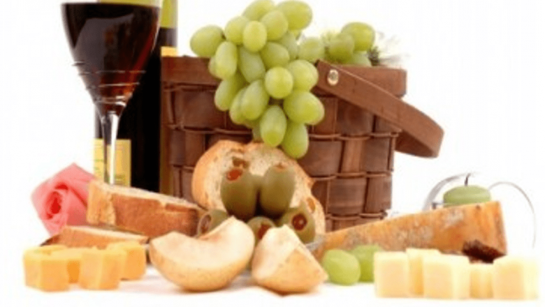 Impactul consumului moderat de alcool în timpul sarcinii: O analiză detaliată a studiilor recente