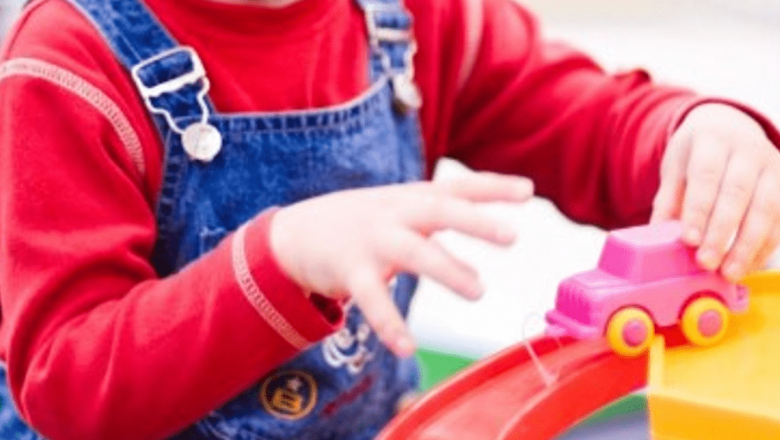 Reglementări noi pentru sprijinirea copiilor cu autism în România: O analiză detaliată