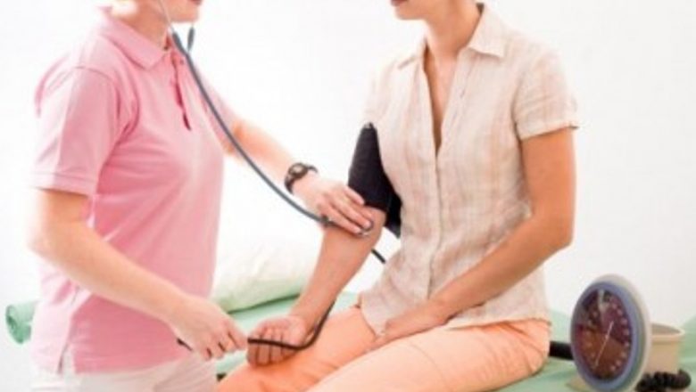 Importanța evaluării sănătății: Analize gratuite pentru tensiune în București