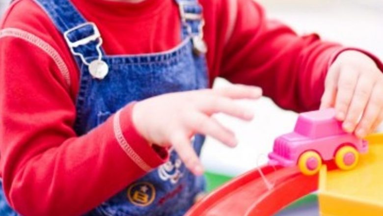 Proiecte și Provocări: Reglementarea Serviciilor pentru Copiii cu Autism în România