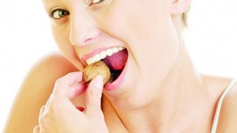 Nucile: Superalimente pentru Sănătatea Cardiovasculară