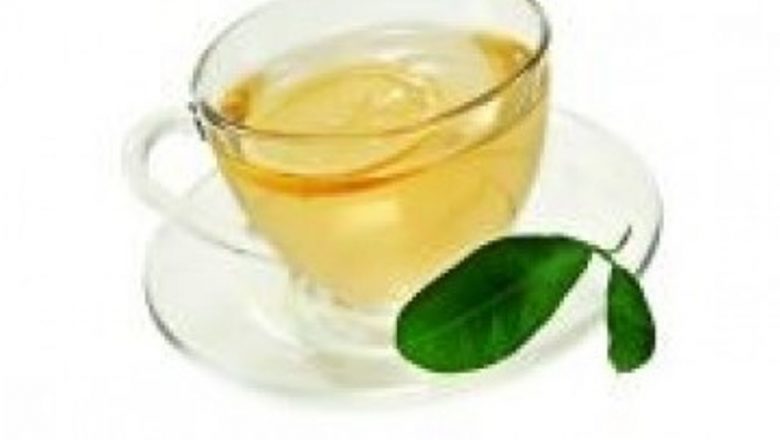 Beneficiile ceaiului alb: Un remediu natural pentru artrită și nu numai