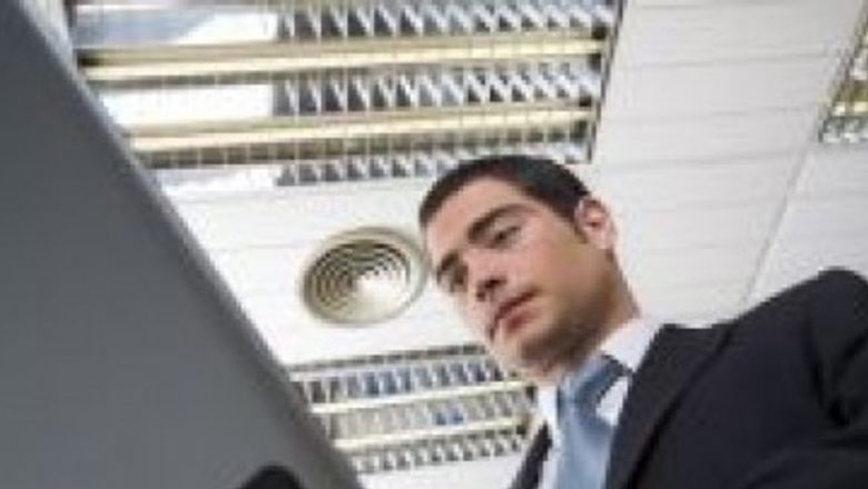 Laptopul pe genunchi: Un pericol tăcut pentru fertilitatea masculină