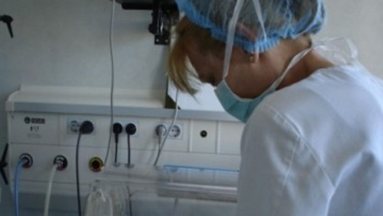 Inovație în Îngrijirea Nou-Născuților: Aparatură Modernă la Maternitatea Polizu