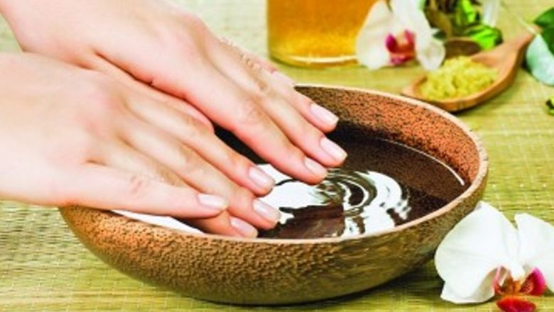 Îngrijirea Mâinilor: Măști Naturale pentru O Piele Sănătoasă și Hidratare Eficientă