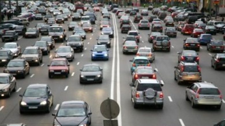 Impactul zgomotului urban asupra sănătății: cum zgomotul din trafic crește riscul de accident vascular