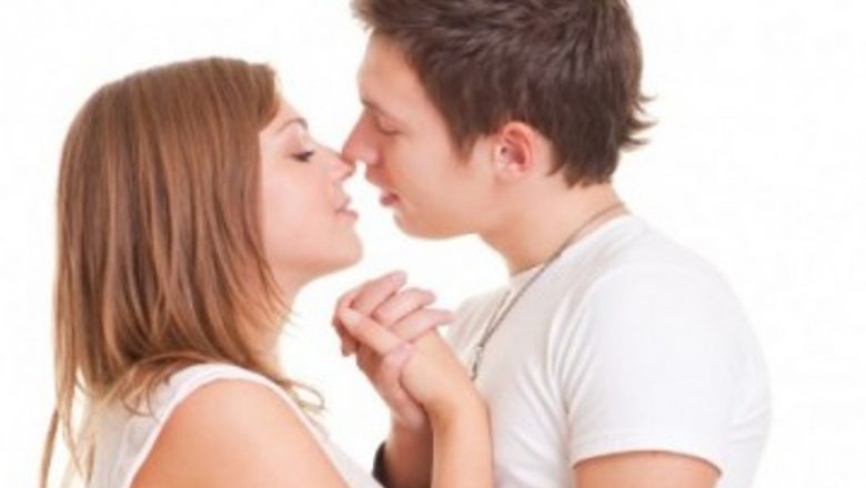 Importanța comunicării între părinți și adolescenți în contextul vieții sexuale: O analiză detaliată