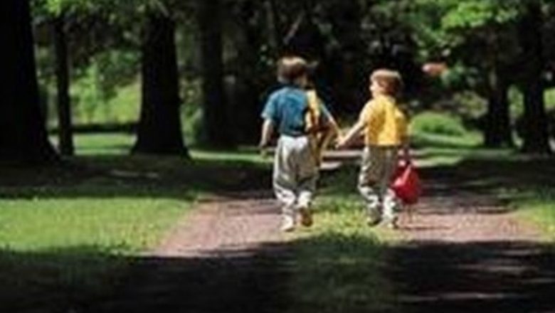 Importanța mersului pe jos: O jumătate de oră pentru sănătatea rinichilor și prevenția bolilor asociate