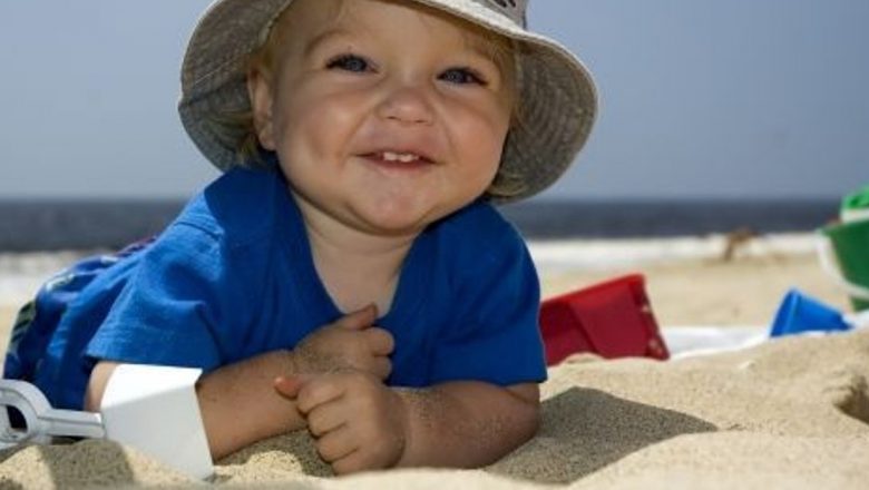 Vacanța de Vară la Plajă: Ghid Complet pentru Părinți și Siguranța Copiilor