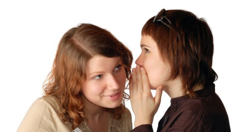Strategii de Gestionare a Relațiilor cu Colegii: Cum să Te Descurci cu Colega Stresantă