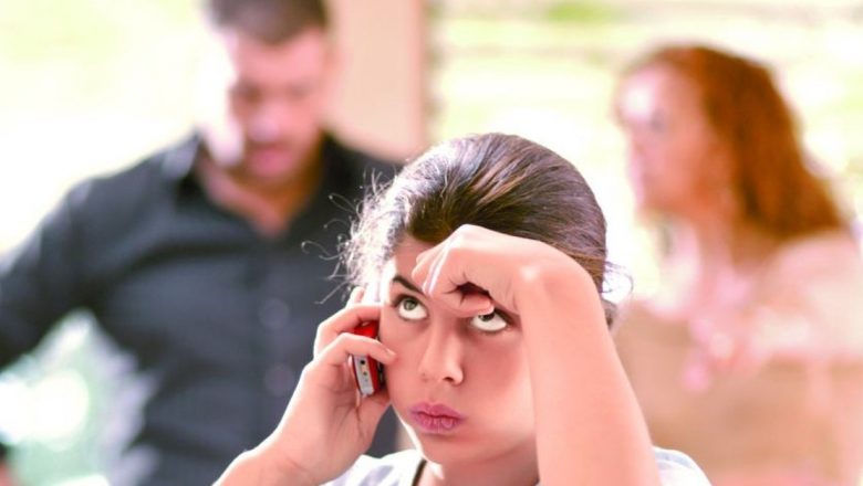 Cum să Găsim Calea de Mijloc în Relația cu Adolescenții: Strategii Eficiente pentru Părinți