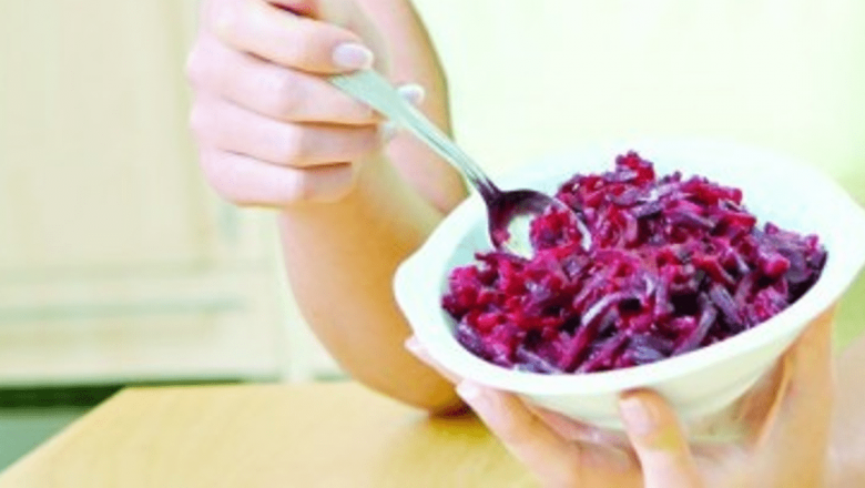 Opt Sfaturi Esențiale pentru Recuperare după Mesele Copioase: Ghid pentru o Alimentație Sănătoasă