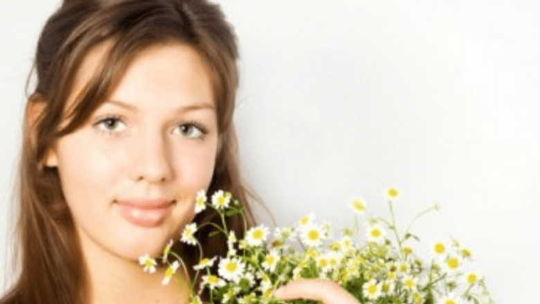 Plantele Medicinale: Salvia și Mușețelul ca Soluții Naturale pentru Afecțiunile Femeiești