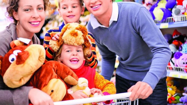 Ghidul Părinților: Cum Să Împaci Pretențiile Copiilor cu Bugetul Familial