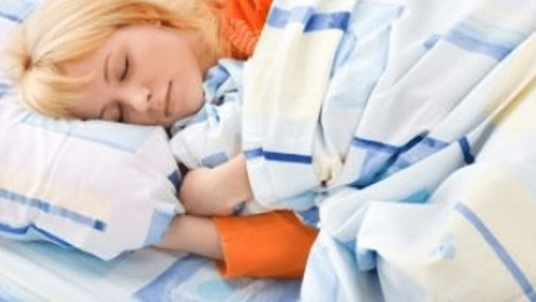 Legătura alarmantă dintre insomnie și fibromialgie la femei: O analiză detaliată