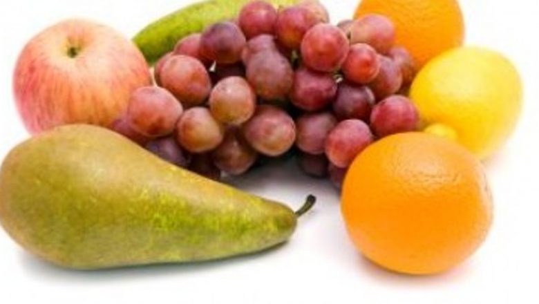 Gustări sănătoase cu fructe pentru o dietă echilibrată: Cum să alegi cele mai bune opțiuni