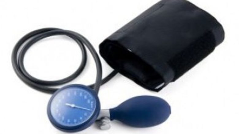 Importanța Măsurării Tensiunii Arteriale la Ambele Brațe: O Analiză Detaliată