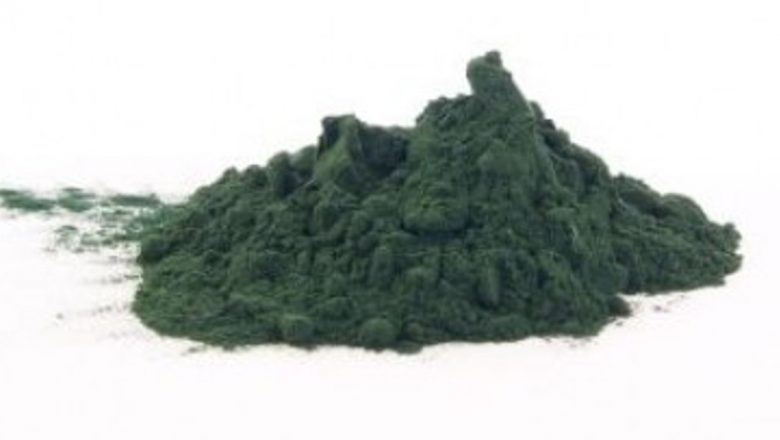 Beneficiile Spirulinei în Combaterea Rinitei Alergice: O Analiză Detaliată
