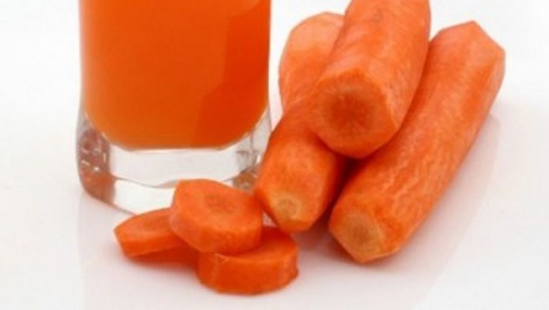 Îngrijirea buzelor uscate: Soluții naturale și beneficii ale sucului de morcovi