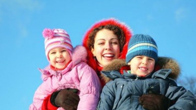 Îngrijirea Mâinilor în Sezonul Rece: Mănuși și Alte Sfaturi Esențiale