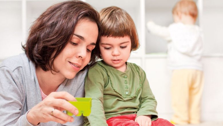 Plictiseala copilului: Înțelegerea cauzelor și găsirea soluțiilor eficiente