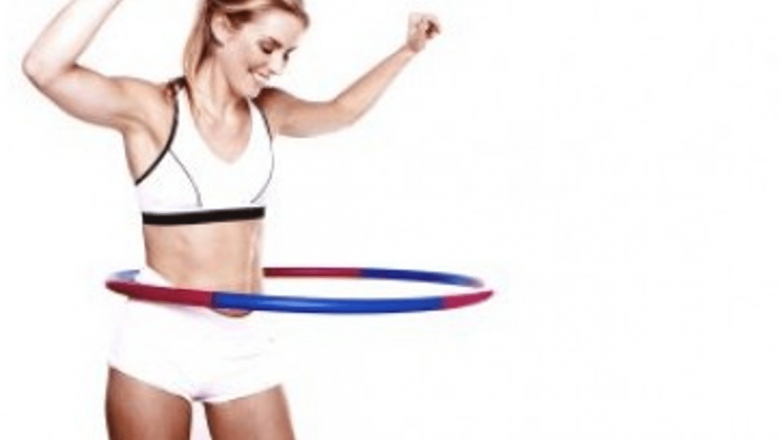Hula-Hoop: Sportul Distractiv Care Îți Transformă Silueta