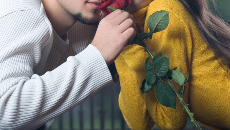 Iubirea în Secret: O Analiză a Sentimentelor Neexprimate în România