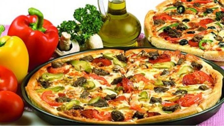 Pizza congelată versus pizza din restaurant: O analiză profundă a sănătății alimentelor preferate