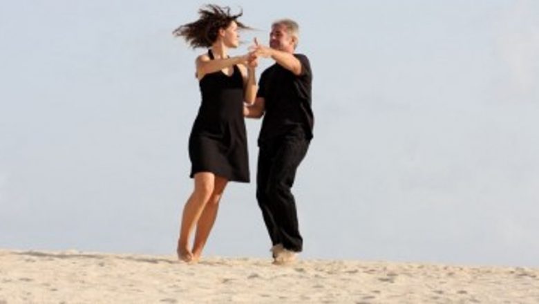 Terapia prin Dans: O Abordare Holistică pentru Sănătatea Mentală și Fizică