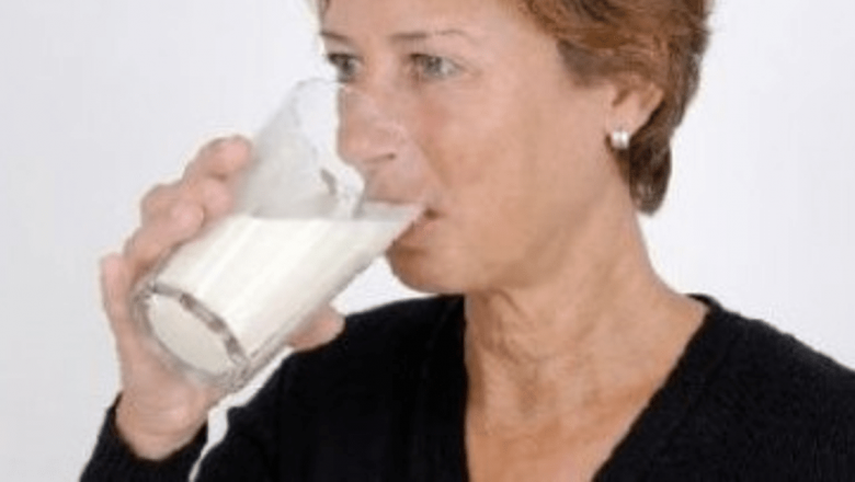 Beneficiile laptelui de soia în ameliorarea bufeurilor menopauzale: O analiză detaliată a studiilor recente