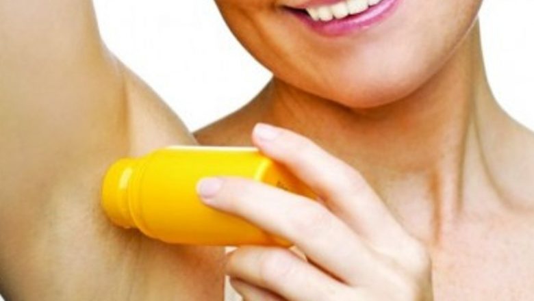 Importanța utilizării deodorantului după duş: O analiză detaliată a transpirației și a produselor de igienă personală