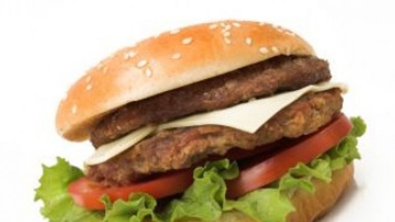 Dieta bogată în calorii și riscurile asociate cu cancerul pancreatic: O analiză detaliată