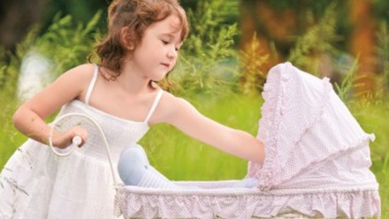 Mame la vârsta copilăriei: O privire profundă asupra maternității timpurii în România