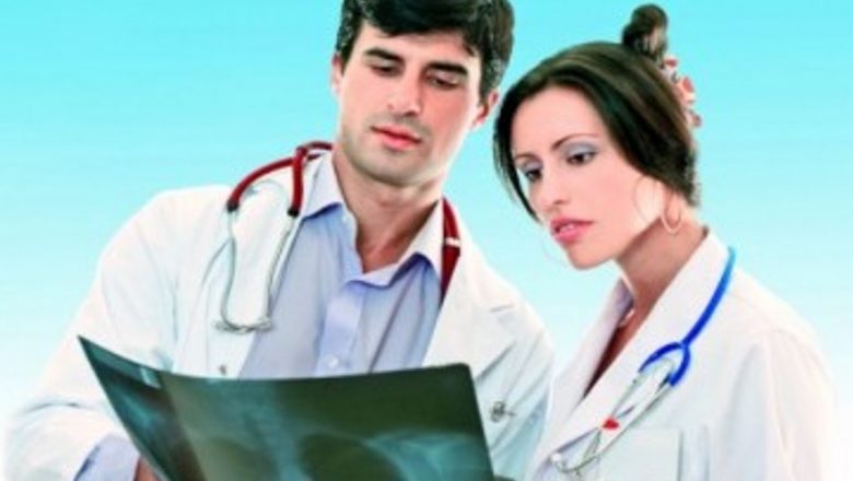 Pneumonia: O amenințare tăcută după răceală – Ce trebuie să știm pentru a ne proteja sănătatea